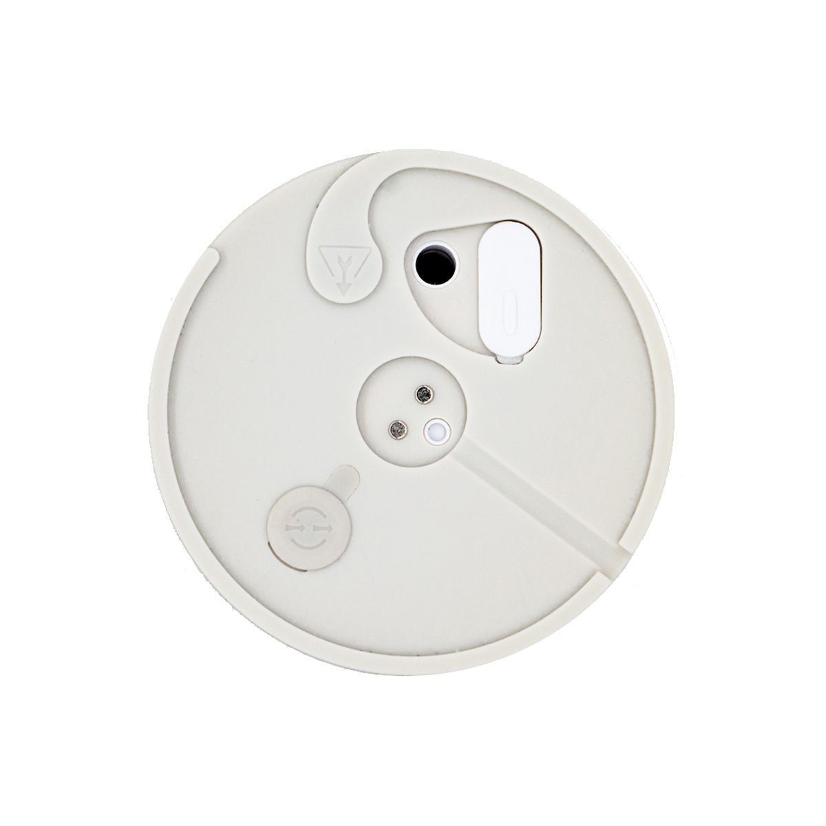 Spód białego czujnika dymu. Trzy małe otwory. Białe tło. Widok od dołu.