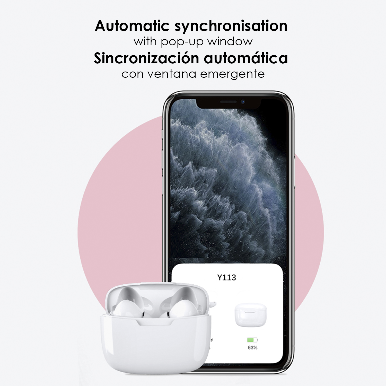 Smartphone mit weißen Ohrhörern in der Ladehülle. Der Bildschirm zeigt ein Popup-Fenster für die automatische Synchronisierung.