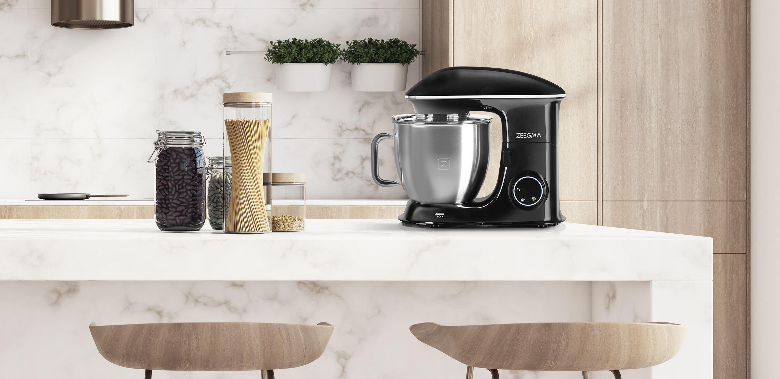 Czarny mikser na blacie ze słoikami z jedzeniem.