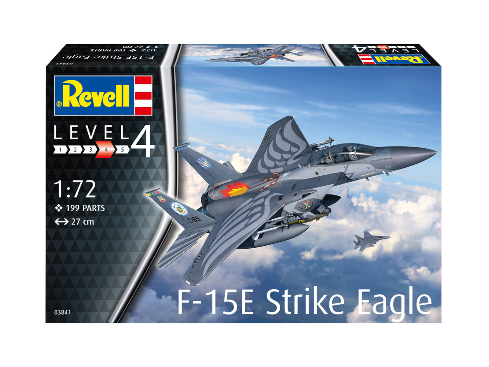 Ein Modellbausatz für eine Revell F-15E Strike Eagle. Die Box zeigt ein Bild des montierten Modellflugzeugs.