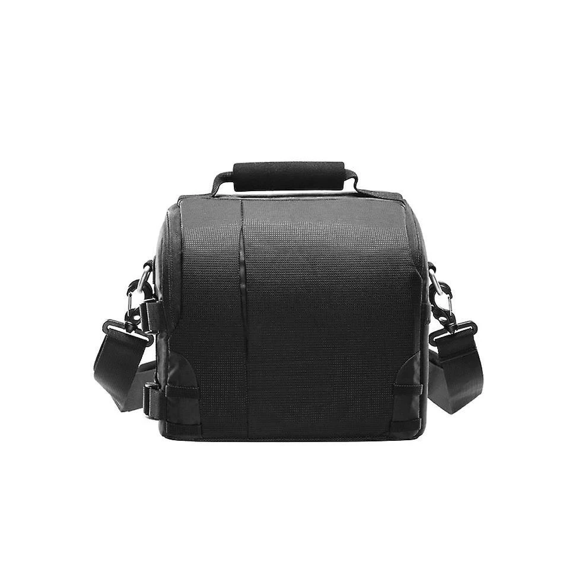Bolsa de cámara negra con correa para el hombro. La bolsa tiene una apariencia cuadrada y resistente.