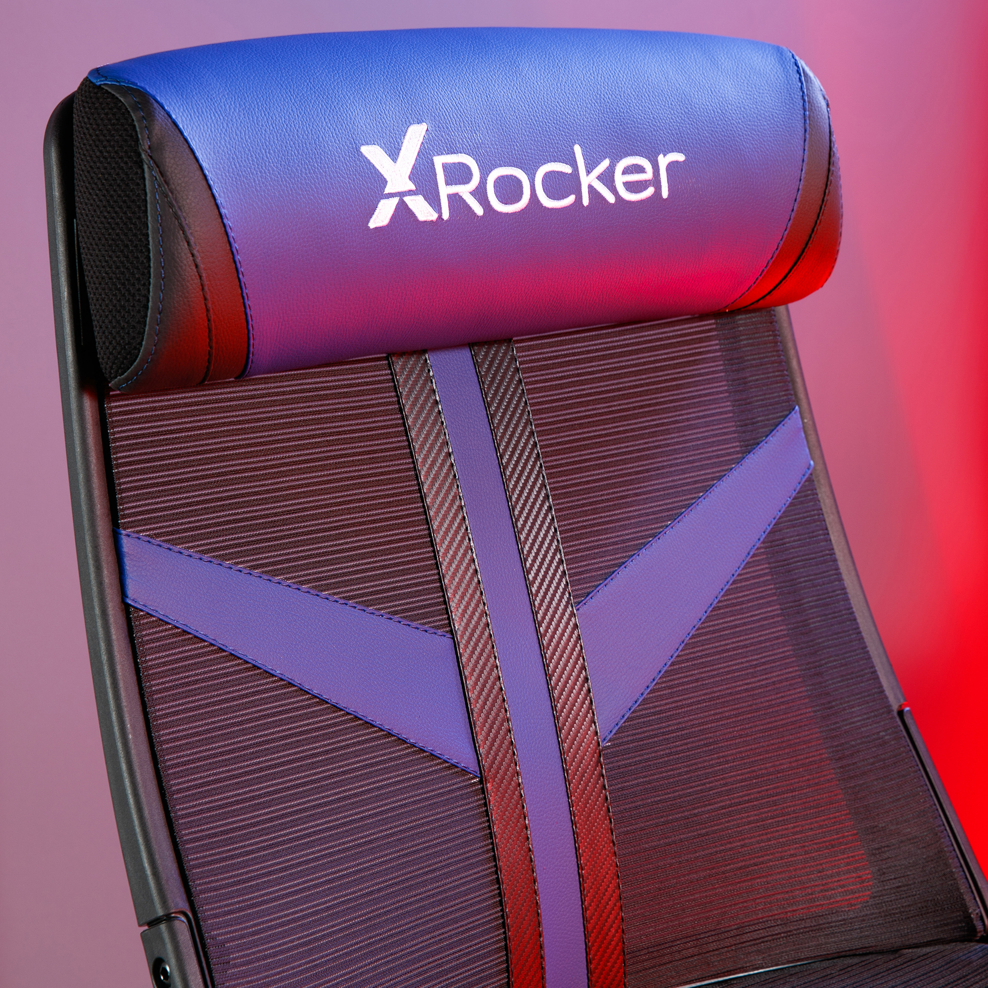 Gaming-Stuhl-Kopfstütze, blau und schwarz, mit weißem XRocke-Logo.