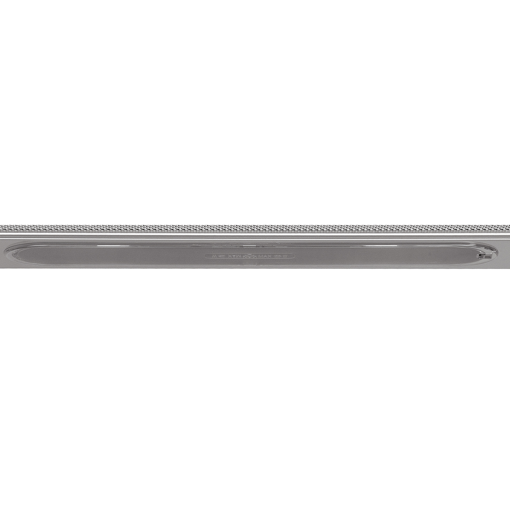 Ein silberner Metallstab. Es ist ein langer Stab und hat viele Löcher.