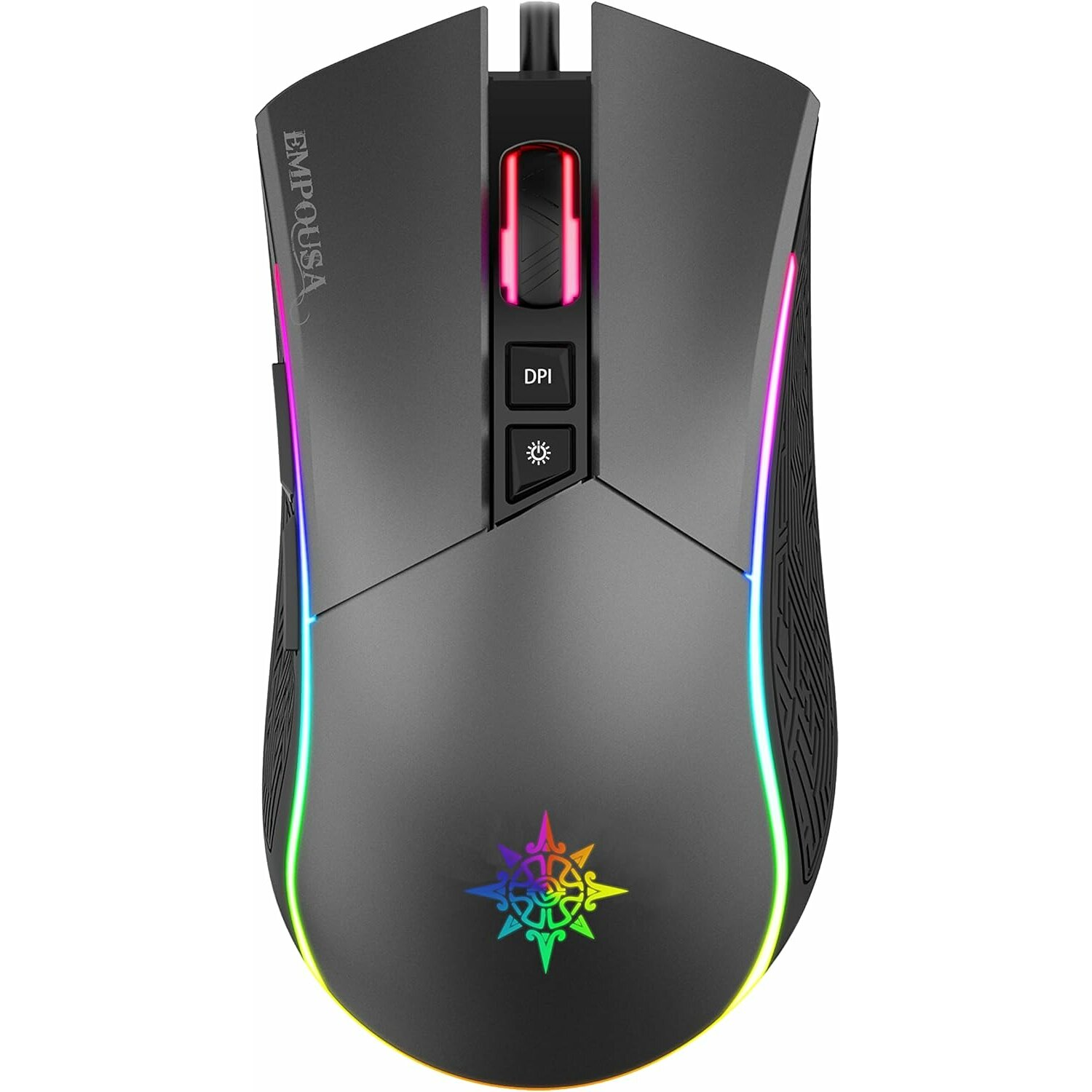 Een gamingmuis met RGB-verlichting, zwarte kleur en een logo. Het heeft DPI- en lichtknoppen.
