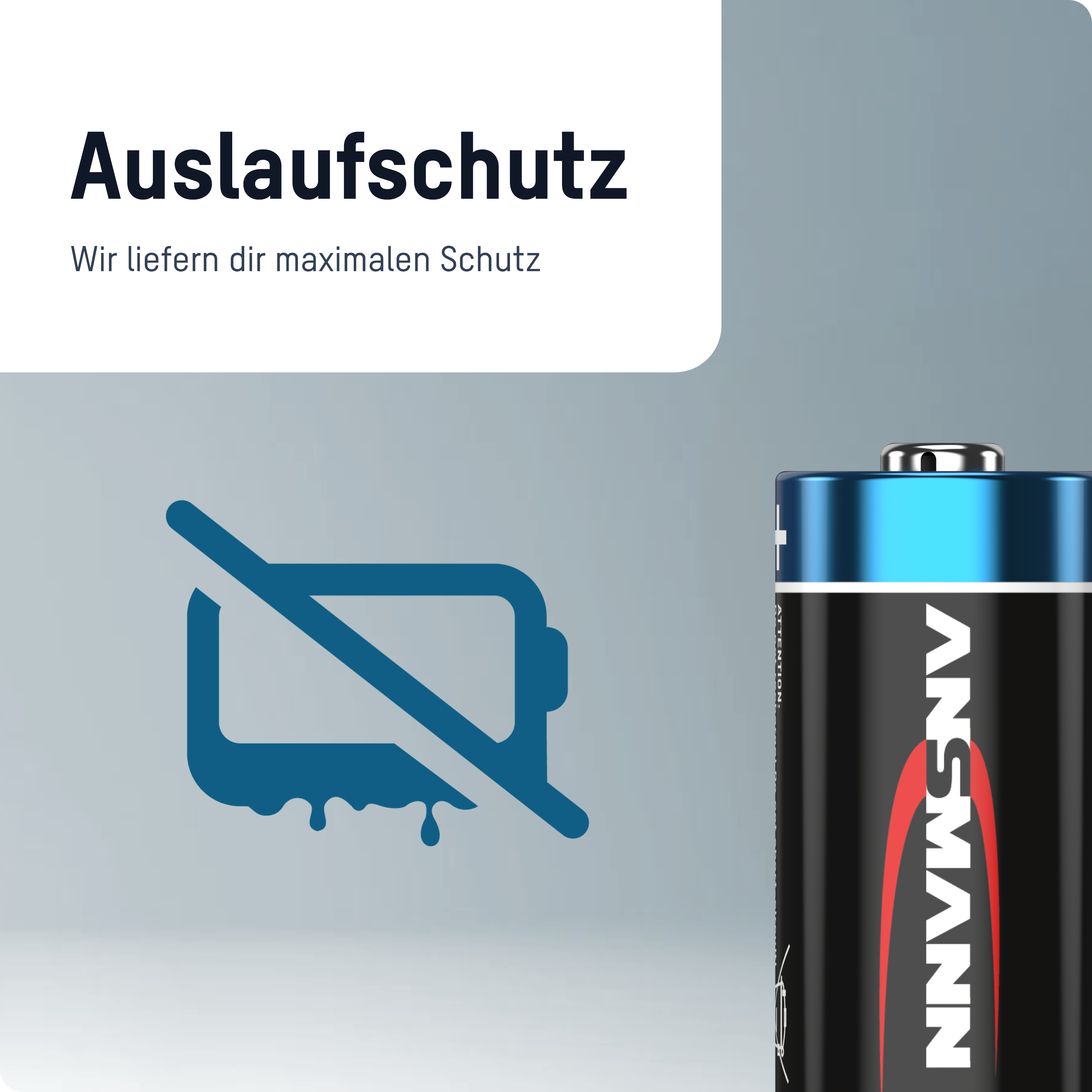 Eine Batterie mit blauem Deckel und der Marke Ansmann an der Seite, vor grauem Hintergrund.