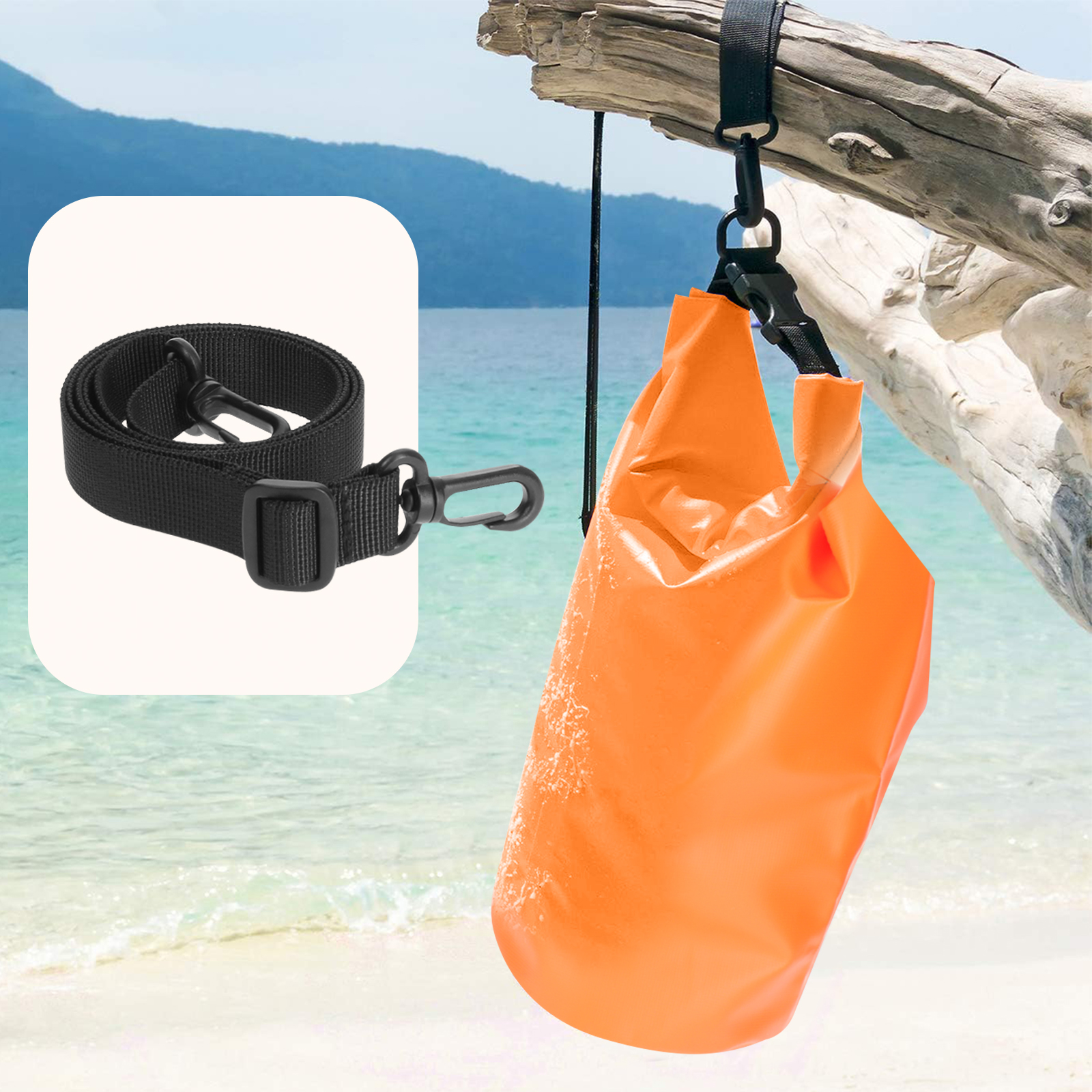 Orangefarbener Trockensack, der an einem Ast hängt, gehalten von einem schwarzen Gurt. Strand und Ozean im Hintergrund.
