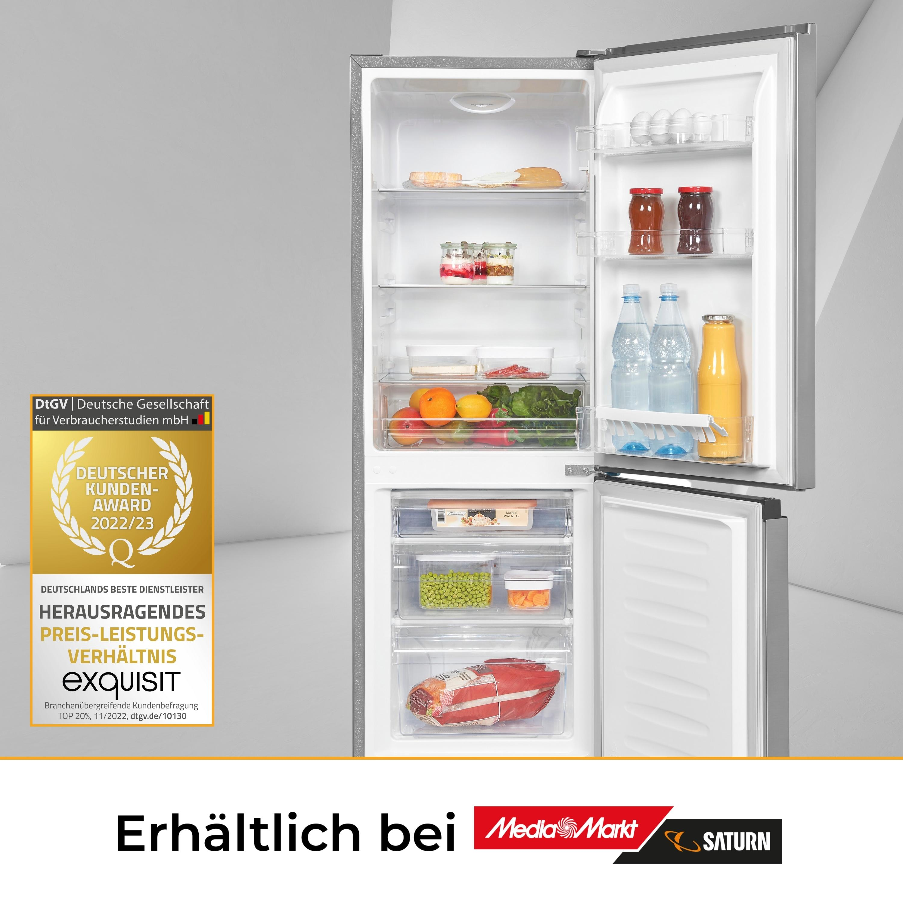 Kühlschrank mit offener Tür, zeigt Regale mit Lebensmitteln und einen Deutschen Kunden Award.