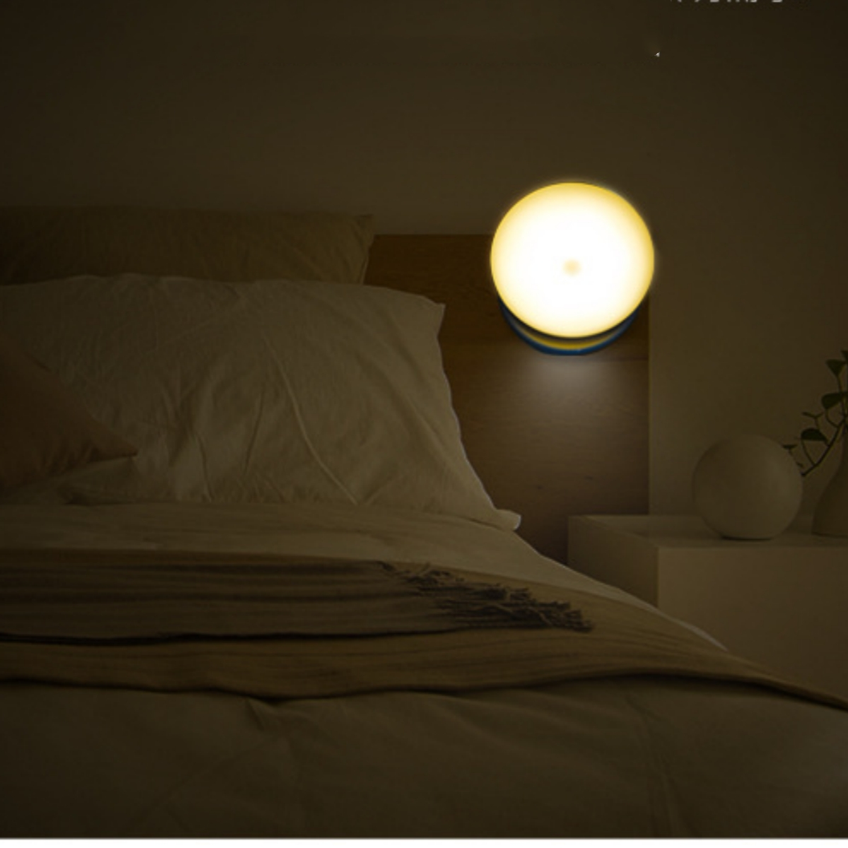 SHAOKE 360 rotierende LED-Batterie-Modell Nachtlicht Nachtlicht magnetische Körper-Sensor-Licht Schlafzimmer