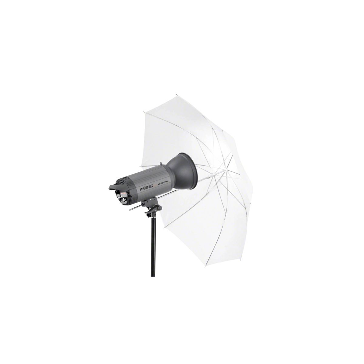 Ein Fotostudio-Licht mit einem Schirmreflektor auf einem Ständer, weißer Hintergrund.