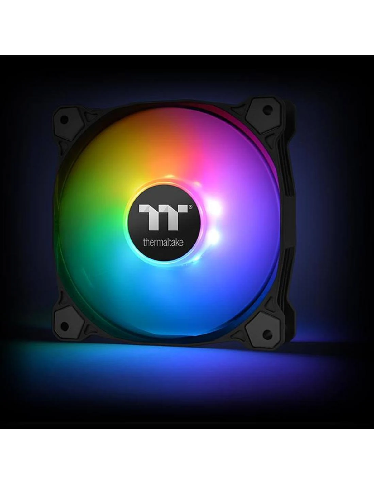 Thermaltake RGB-Lüfter. Mehrfarbige LEDs in einem schwarzen Lüfterrahmen.