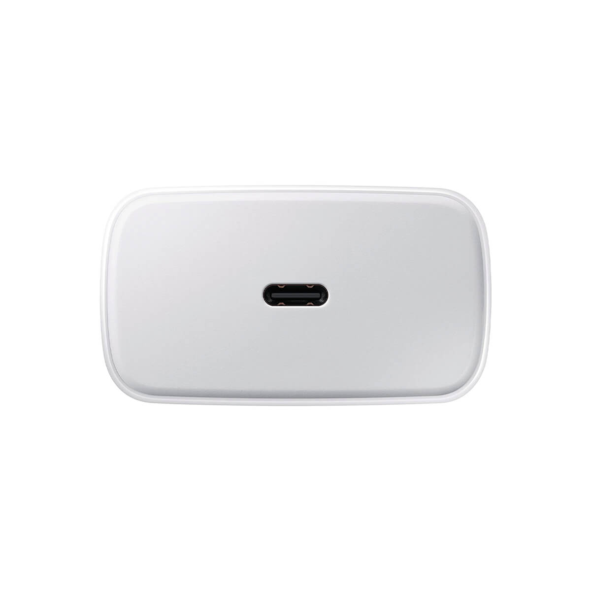 Cargador de teléfono blanco con puerto USB-C. El fondo es blanco.