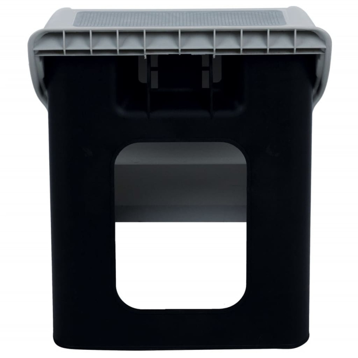 Taburete plegable negro y gris. Tiene un agujero rectangular en el centro.