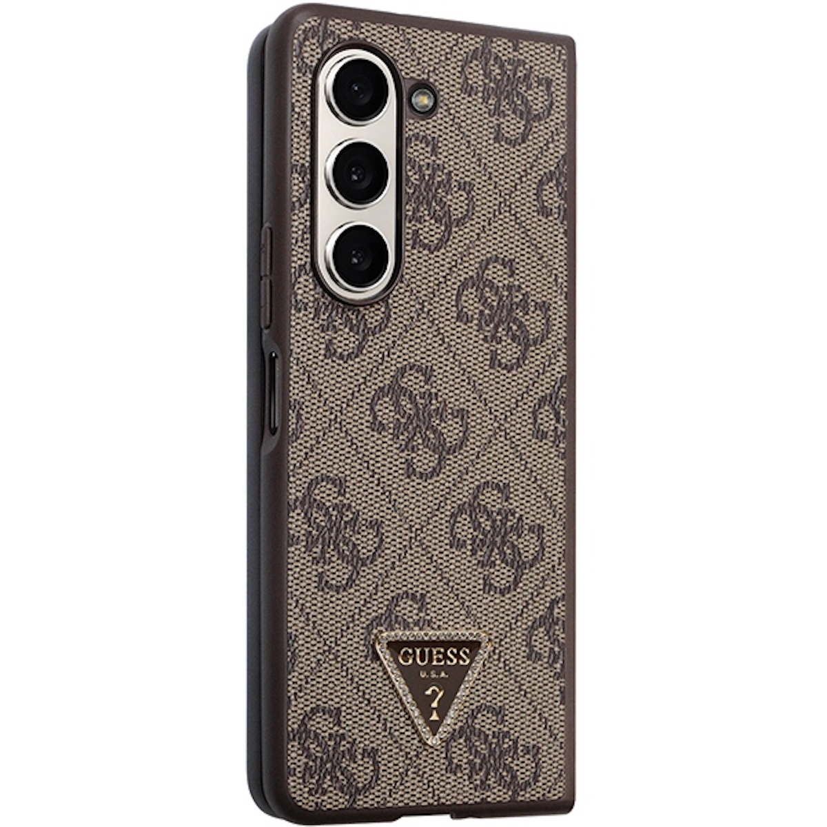 Una custodia per telefono, marrone con un design del logo, con un ritaglio per una fotocamera a tripla lente. La custodia è chiusa.