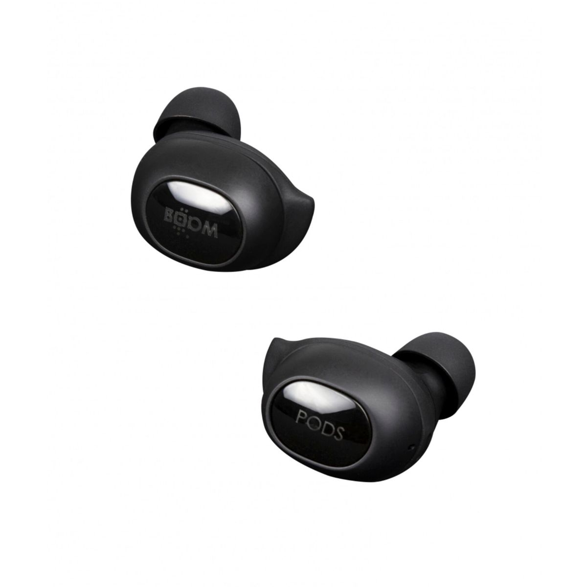 Due auricolari neri. Ogni auricolare ha la parola 'BOOM' o 'PODS'. Sfondo bianco.