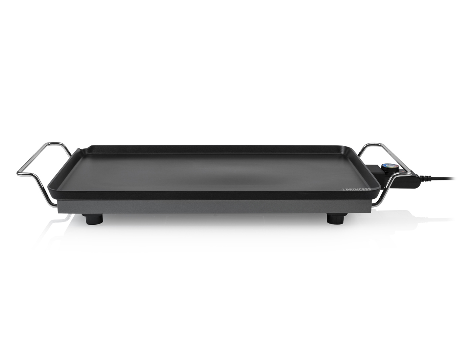Plancha eléctrica negra sobre fondo blanco. Asas de acero inoxidable. La marca Princess es visible en la plancha.