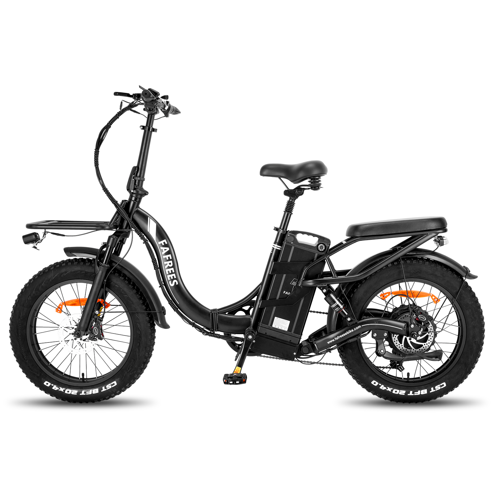 Schwarzes Elektrofahrrad. Es hat große Reifen, einen Gepäckträger, eine Batterie und einen Sitz für den Fahrer.