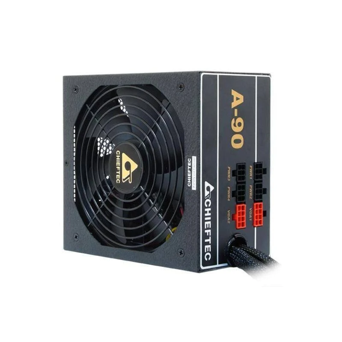 Alimentatore Chieftec nero. La ventola è visibile. Modello A-90, con connettori rossi e neri.