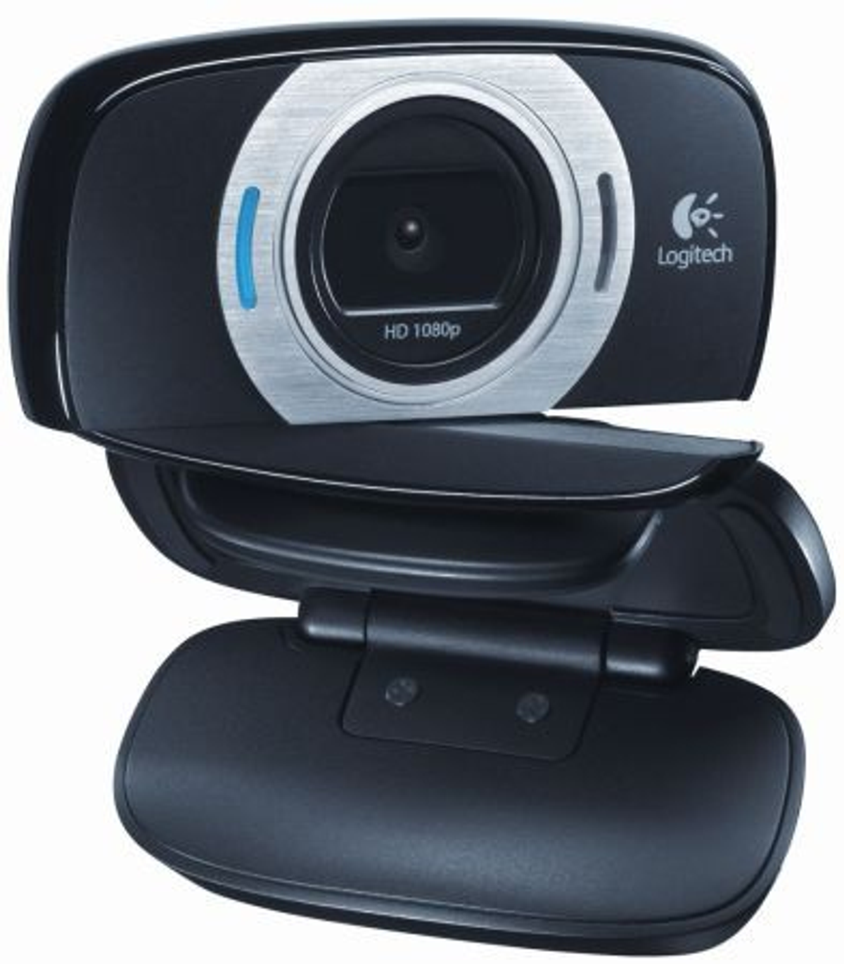 Webcam Logitech nera con un anello argentato attorno all'obiettivo e la base aperta.