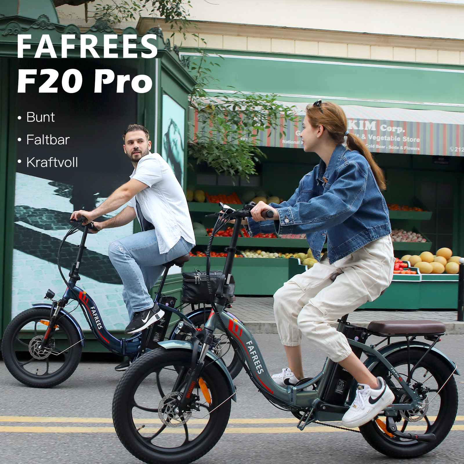 Zwei Personen fahren auf einer Stadtstraße mit Elektrofahrrädern; Marke FAFFREES sichtbar.