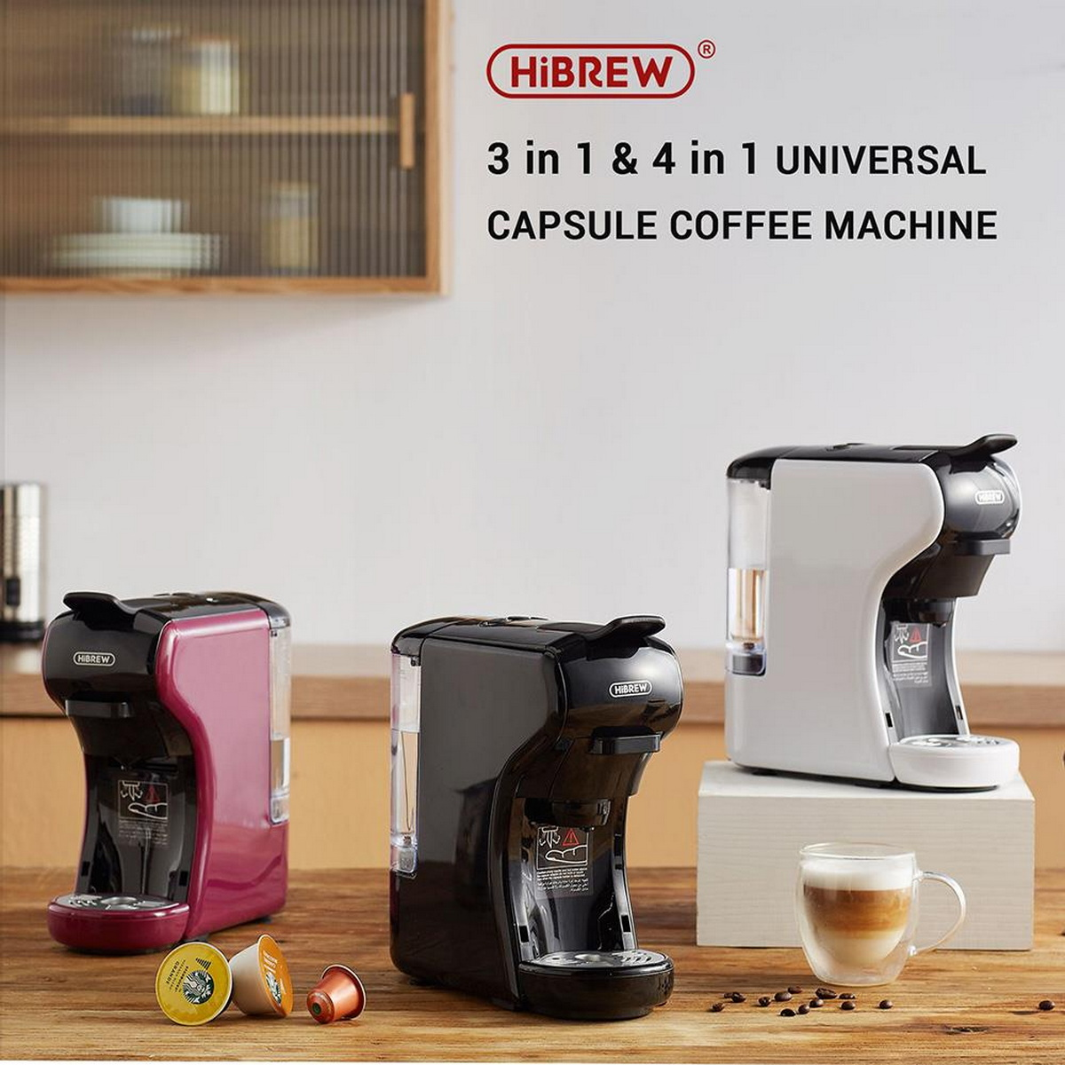 Tres máquinas de café en varios colores con la marca HiBREW.