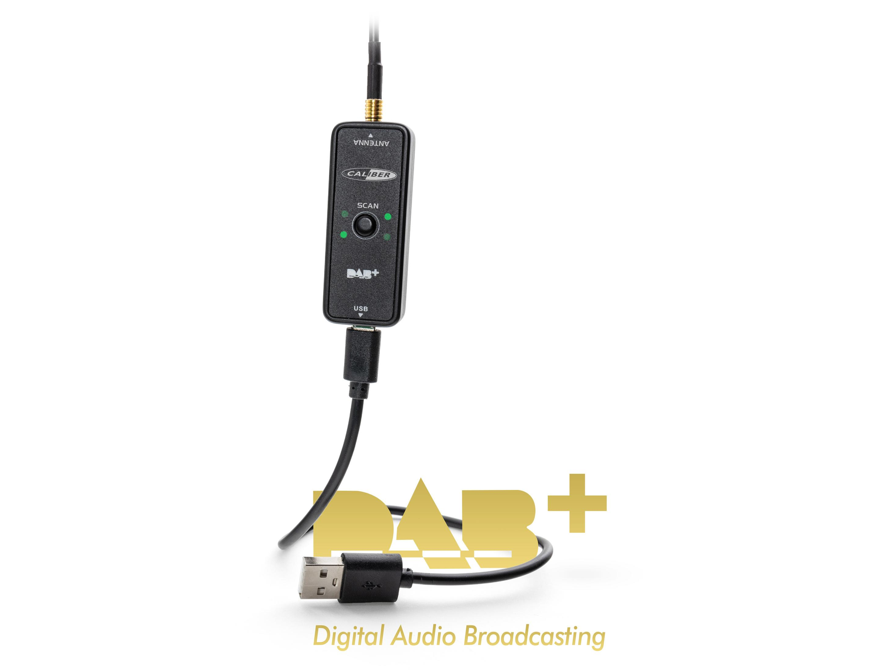 DAB+ Digitalradio-Empfänger mit USB-Kabel. Weißer Hintergrund.
