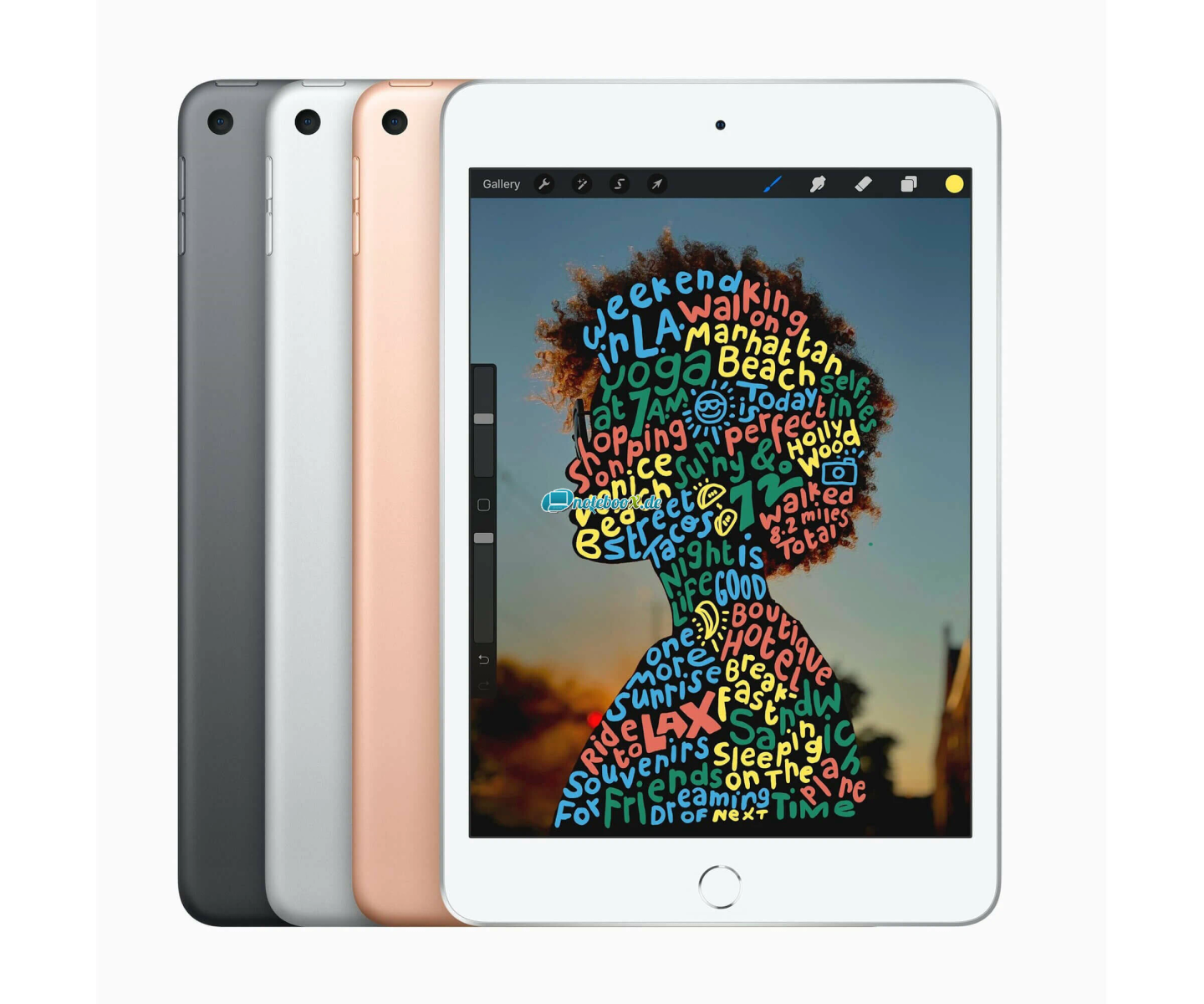 Drei iPads, silber, grau, roségold, die ein Bild mit farbigem Text anzeigen.