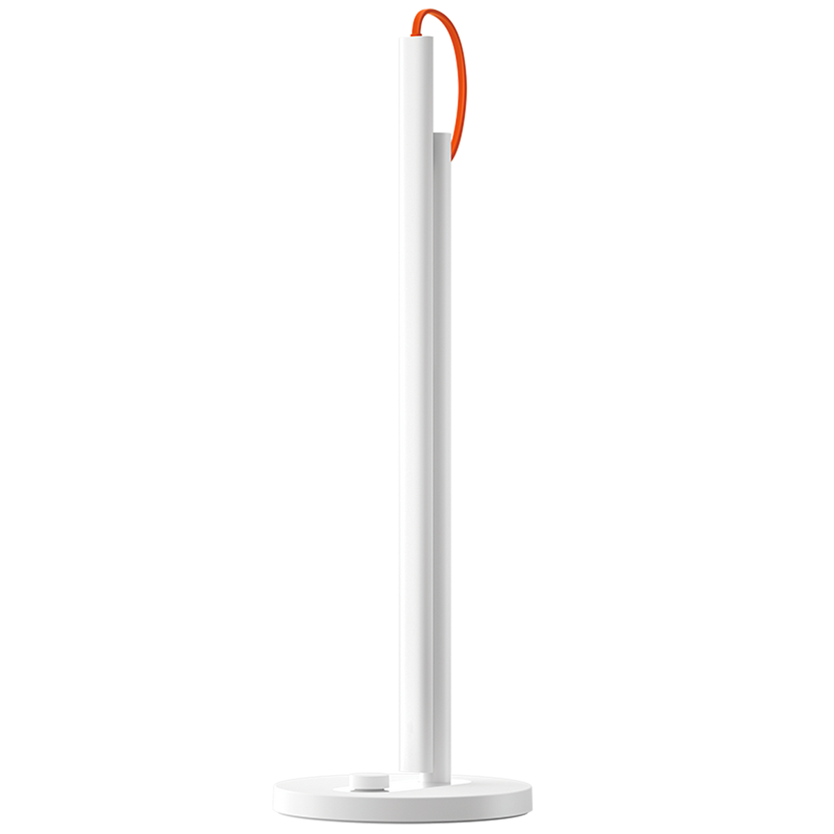 Biała lampa podłogowa z pomarańczowym pierścieniem u góry, stojąca na białej podstawie.