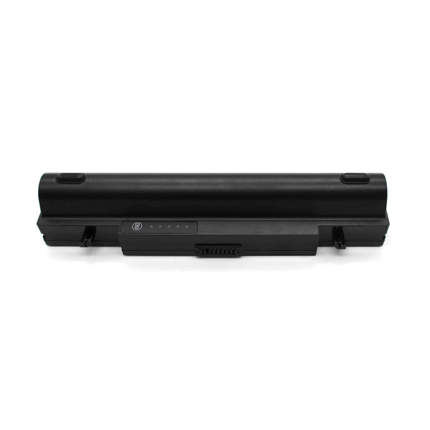 Batería negra para portátil. Forma rectangular larga con conectores.
