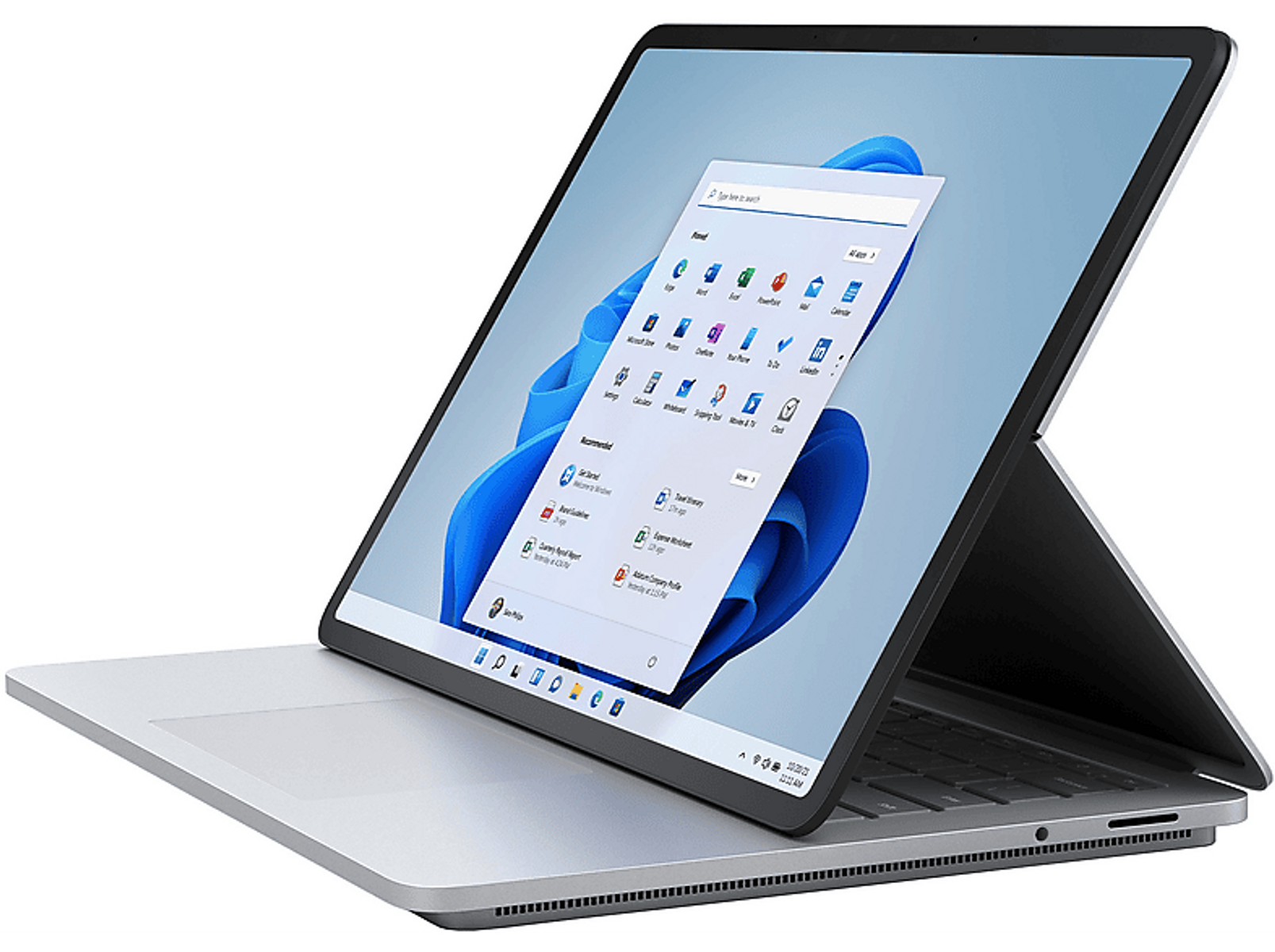 Laptop argentato con schermo aperto, che mostra l'interfaccia di Windows 11. Lo schermo mostra le icone delle app.