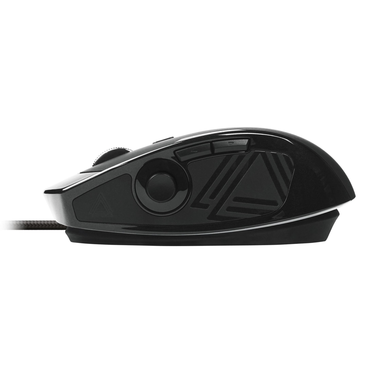 Zwarte gamingmuis met zijprofiel, met knoppen en een kabel.