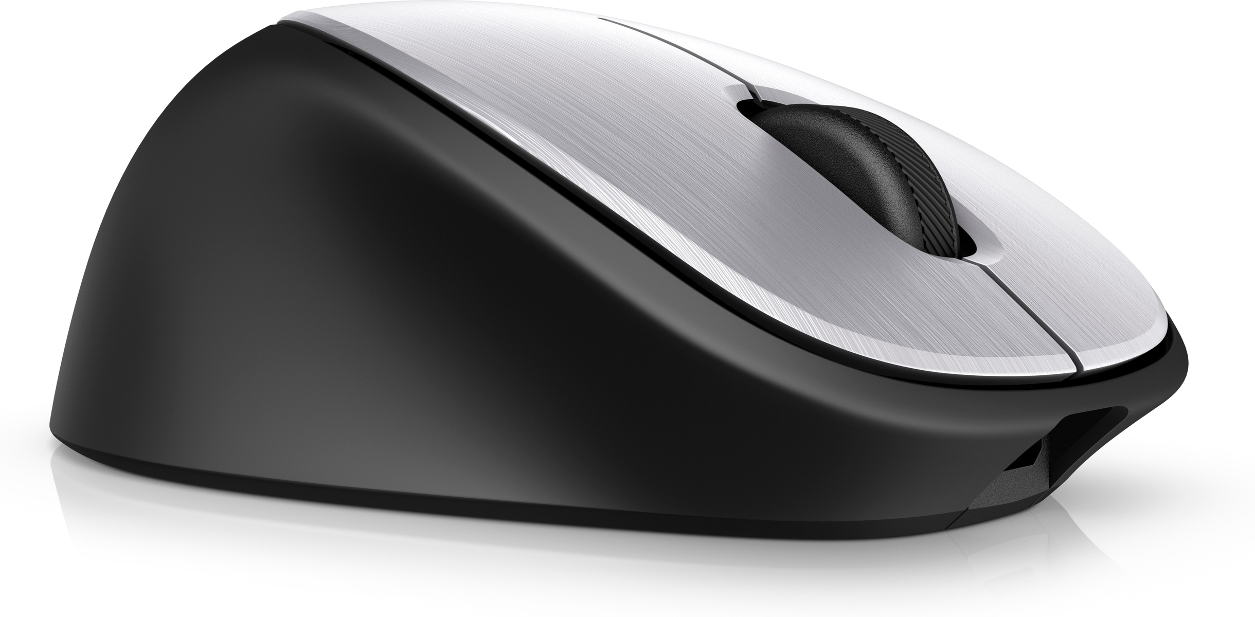 Mouse per computer nero e argento. Parte superiore argentata e corpo nero con rotella di scorrimento.