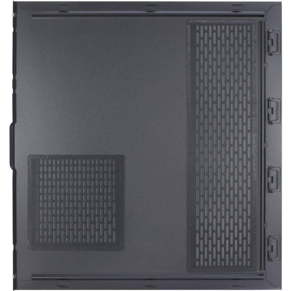 Seitenwand des Computergehäuses, schwarz mit Belüftung. Gittermuster und Ausschnitte.
