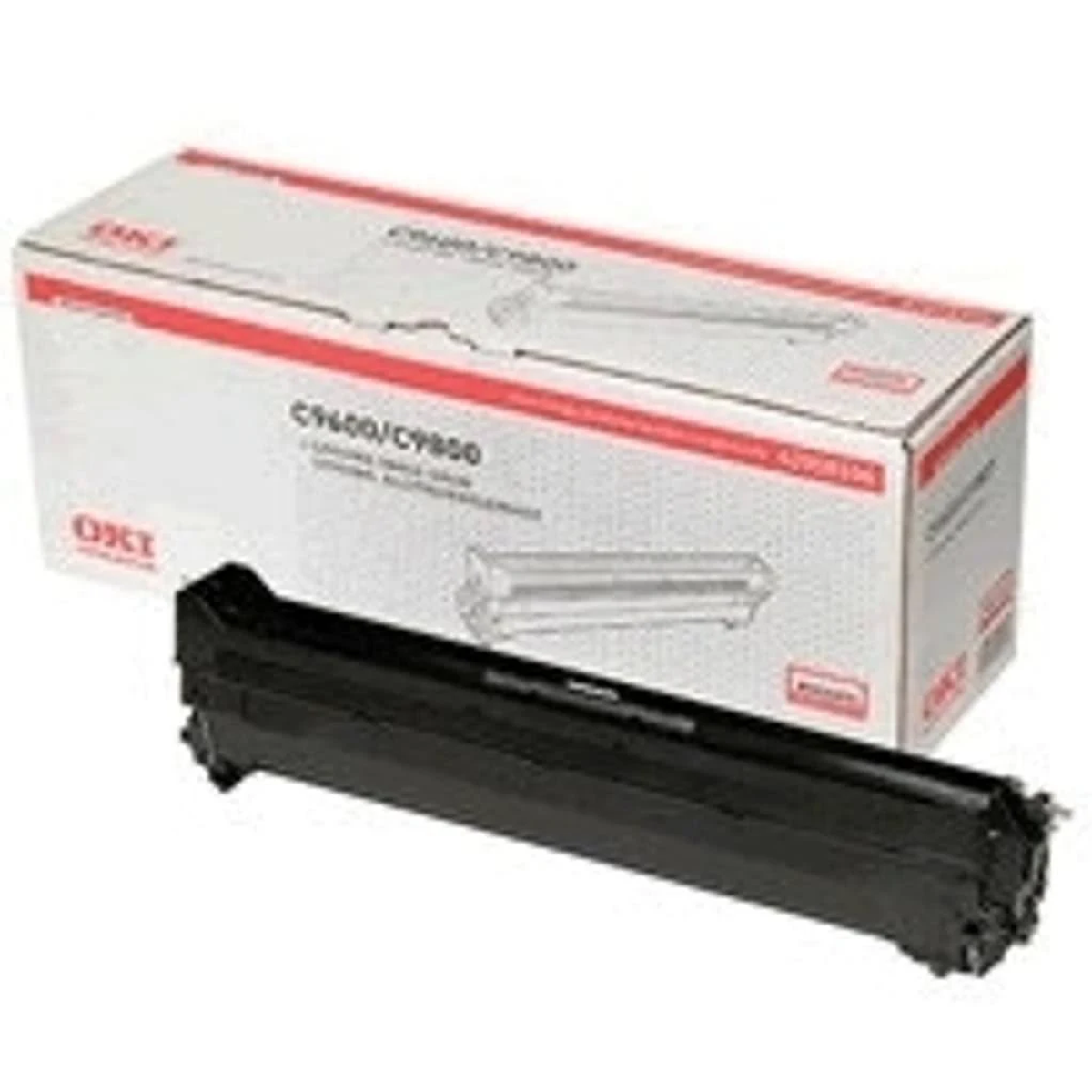 OKI C9600/C9650 tonercartridge en doos. Zwarte cartridge en wit en rode doos.