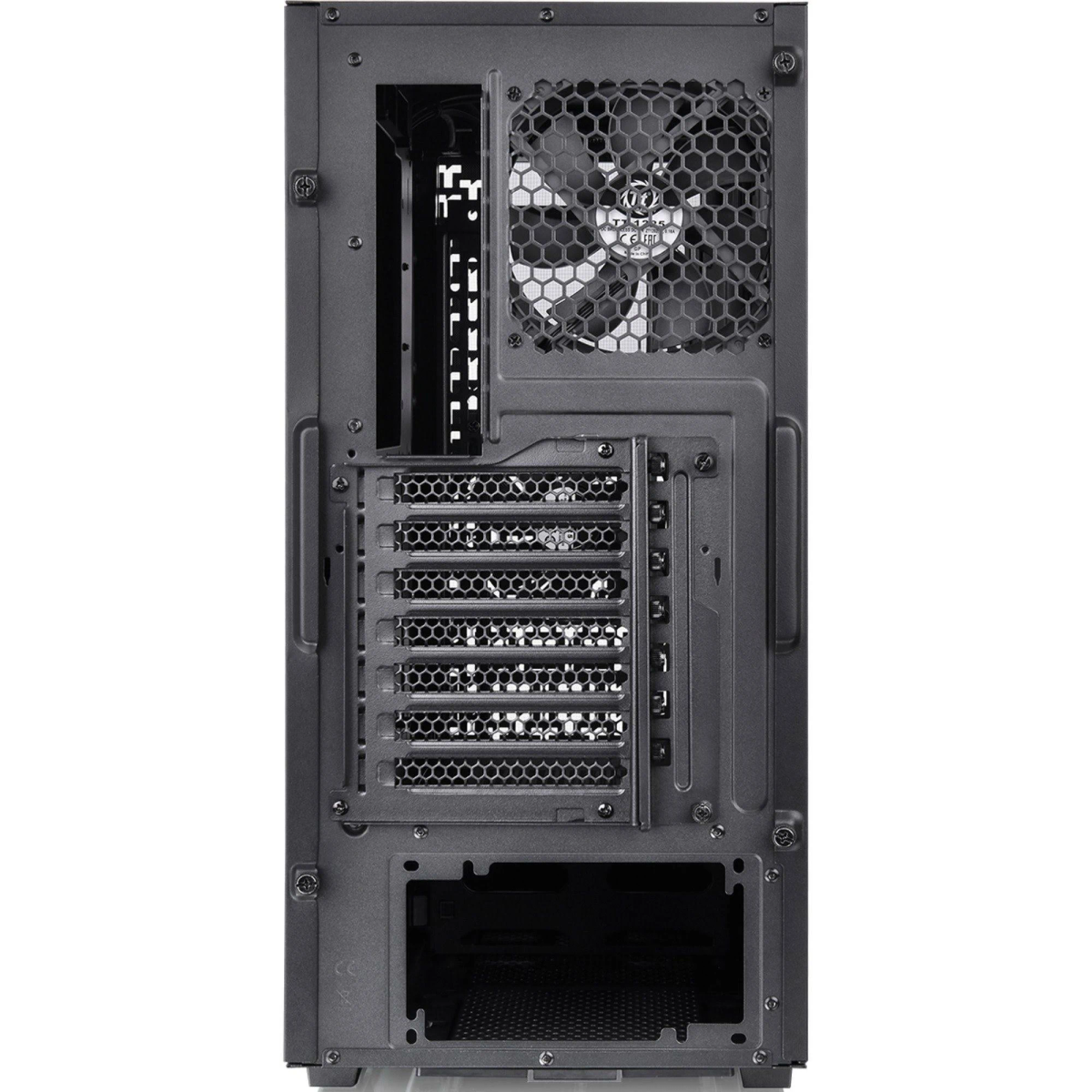 Rückansicht eines schwarzen Computergehäuses. Ein Lüfter ist sichtbar. Das Gehäuse hat mehrere Öffnungen.