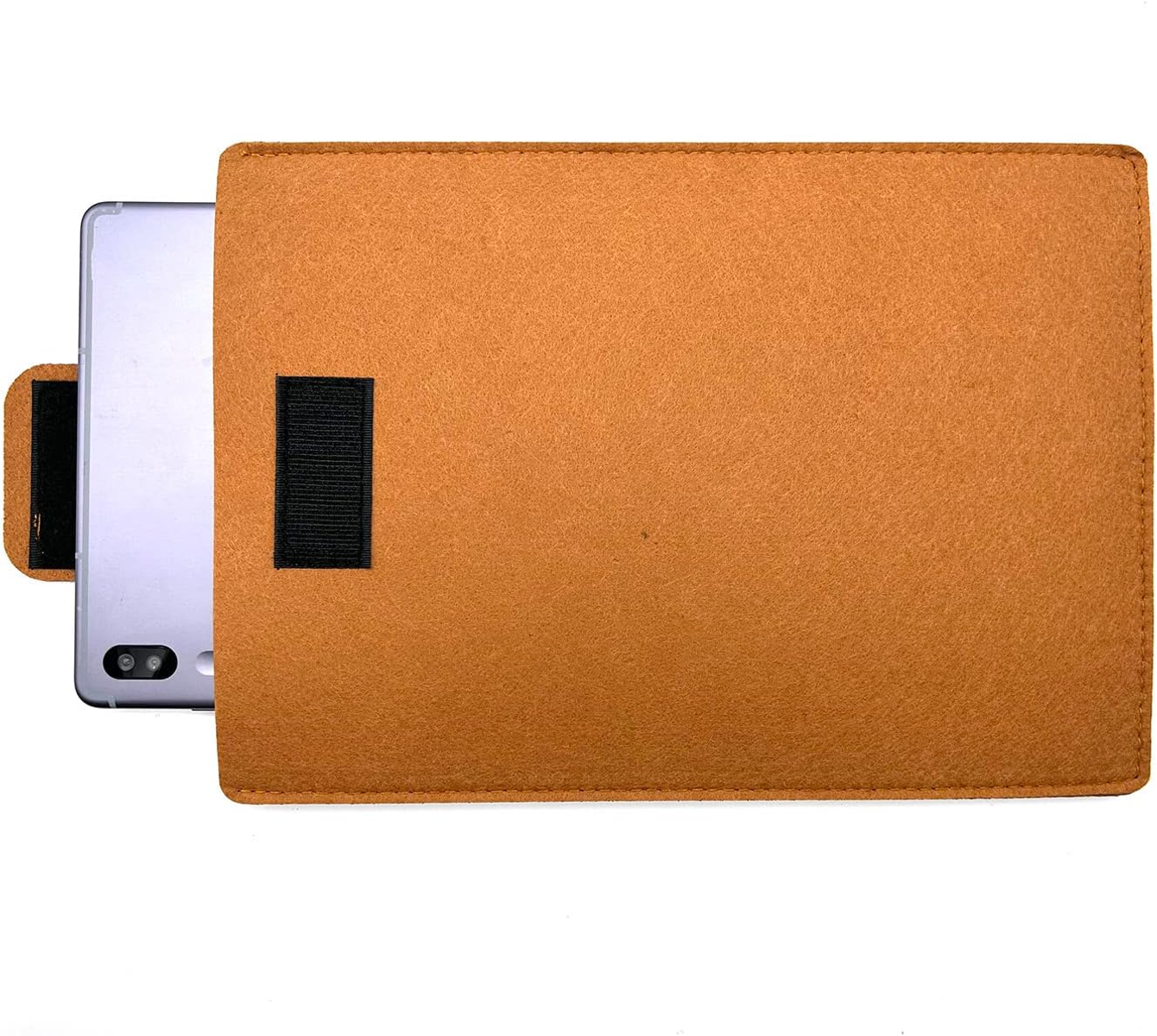 Orangene Tablethülle mit teilweise eingelegtem Tablet. Schwarzer Klettverschluss.