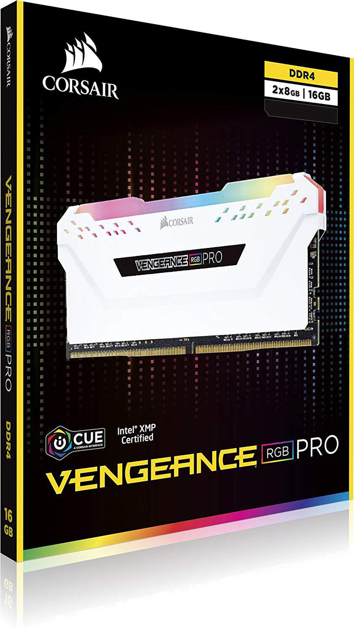 Pudełko RAM Corsair Vengeance RGB Pro DDR4. Białe kości RAM są widoczne wewnątrz pudełka.