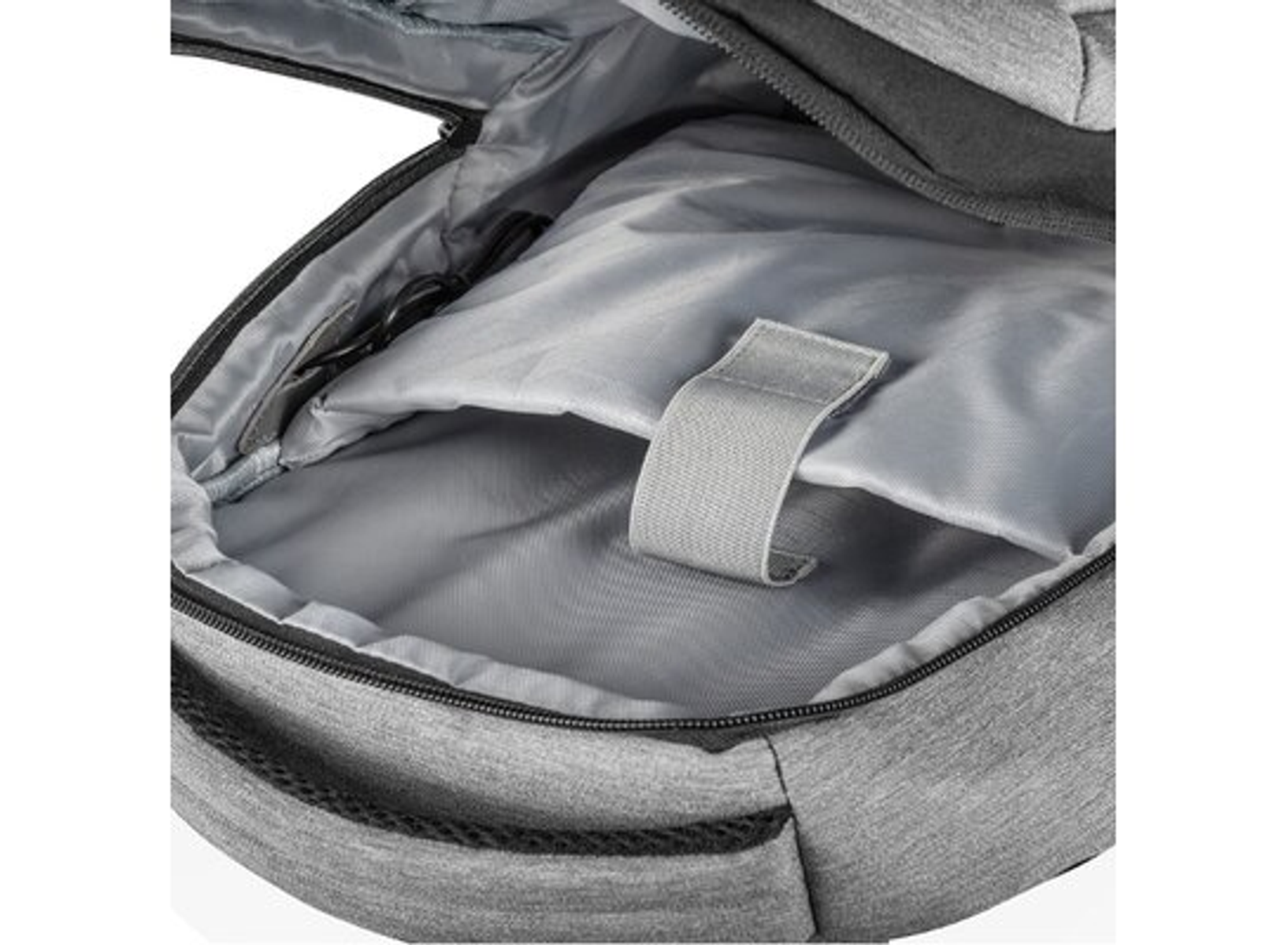 Otwarty szary wnętrze plecaka z kieszenią i paskiem.