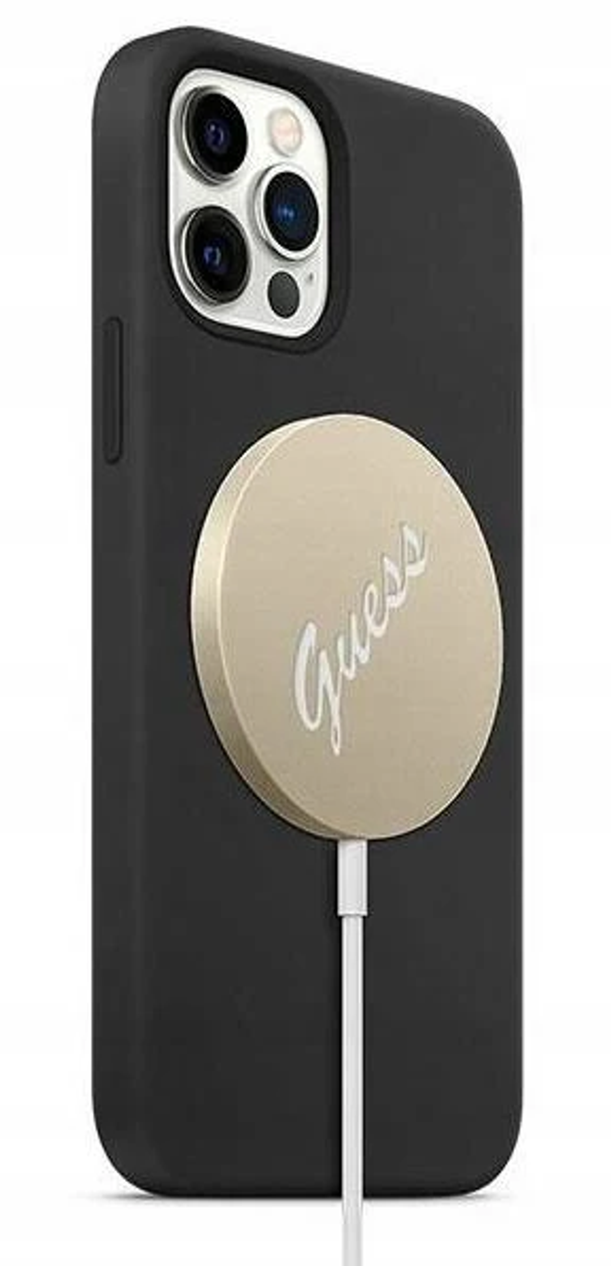 Custodia nera con logo Guess dorato su caricatore circolare, cavo bianco.