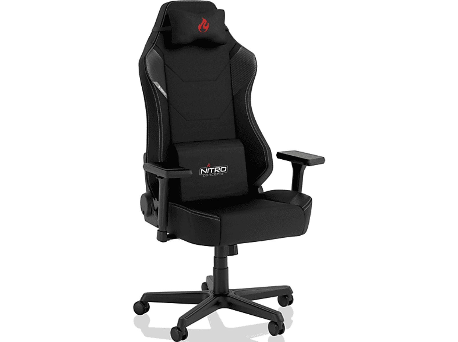 Sedia gaming nera con logo rosso sul poggiatesta. Base a cinque stelle.