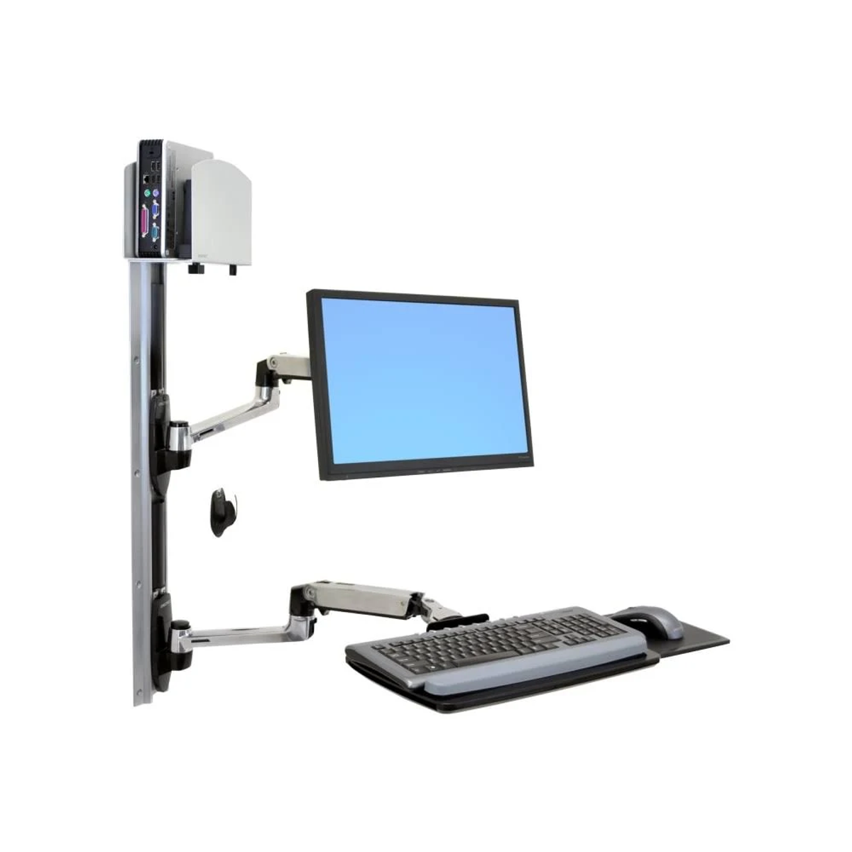 An der Wand montiertes Computer-Setup mit Monitor, Tastatur, Maus und CPU.