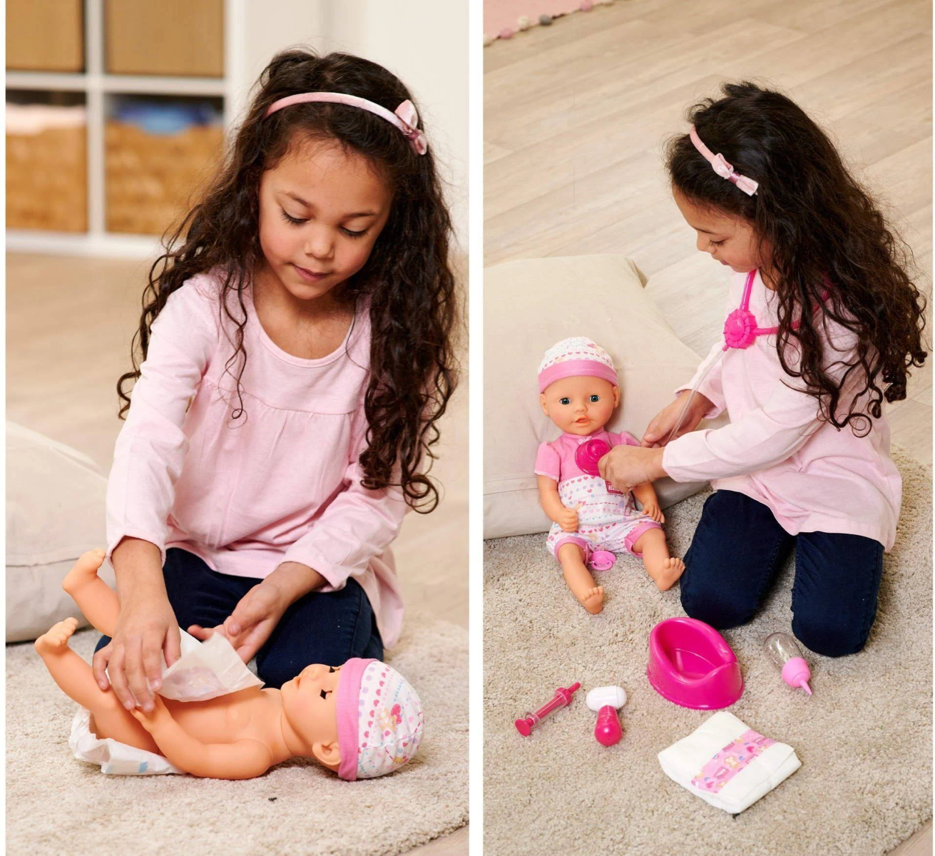 Mädchen spielt mit einer Puppe. Puppe trägt einen Hut. Verschiedenes Puppenzubehör.