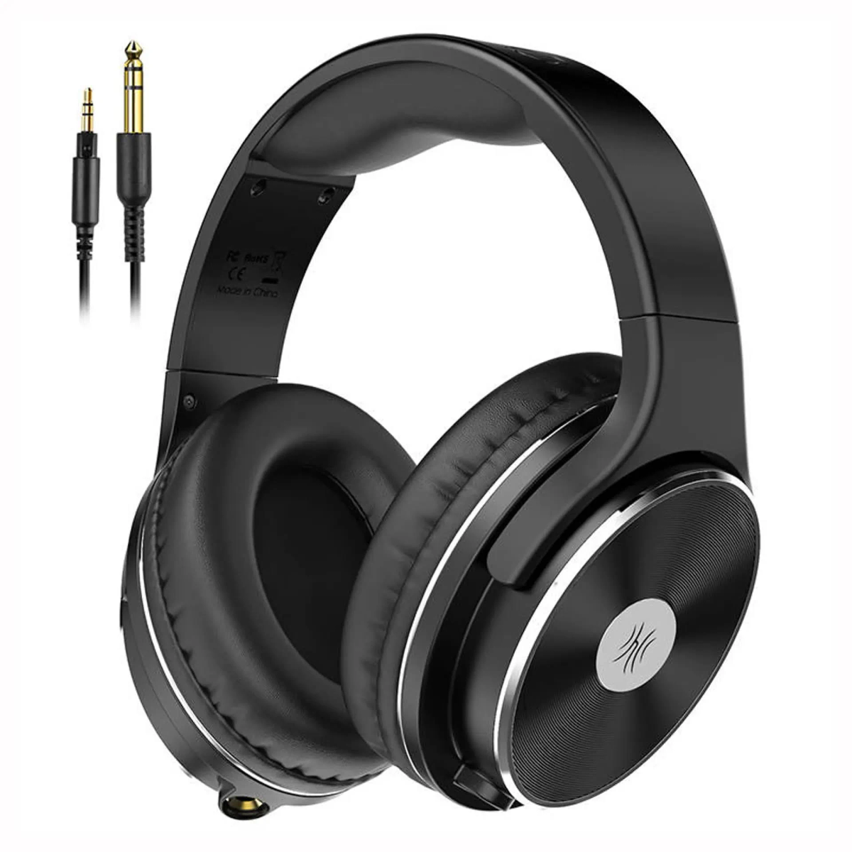 Cuffie nere con dettagli argento e cavo audio con punta dorata. Sfondo bianco.