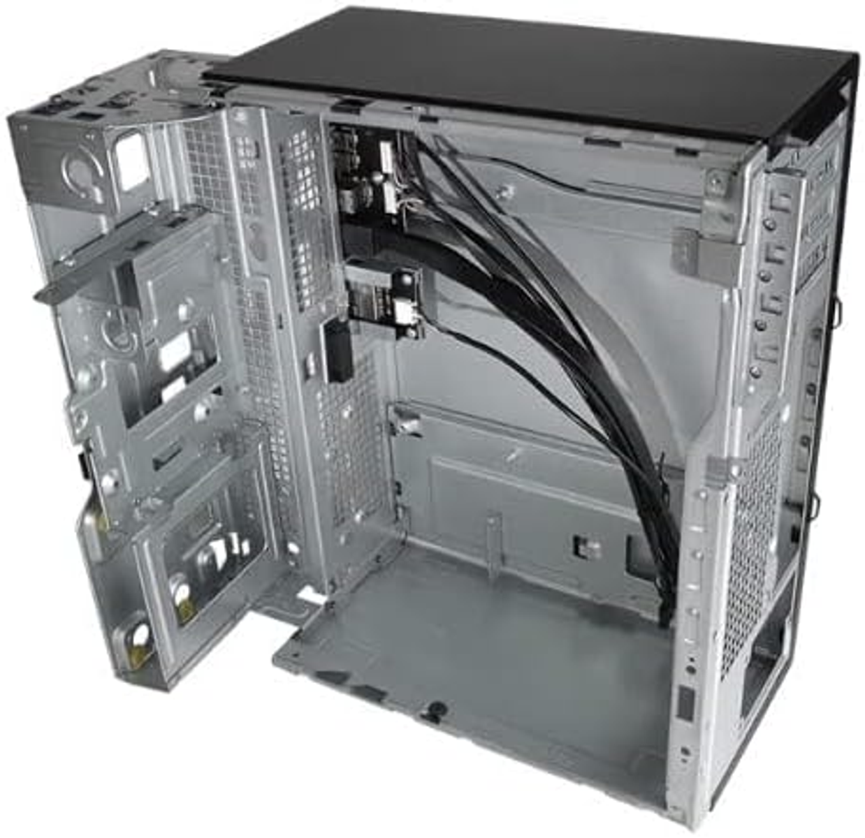 Otwarta obudowa komputera, metalowa i czarna, z przewodami i komponentami w środku, białe tło.