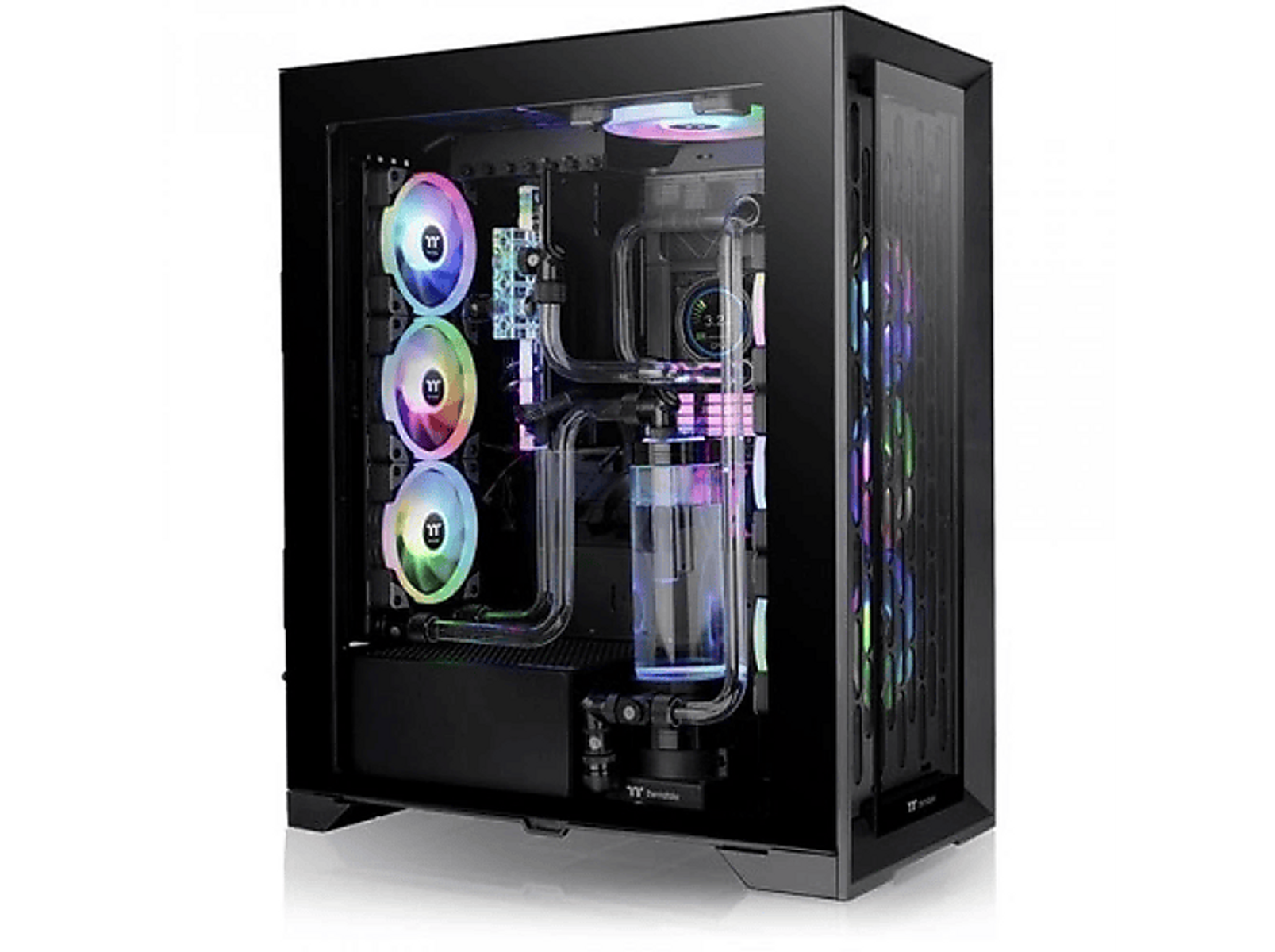 Ein schwarzes Computergehäuse mit mehreren Lüftern und einem Wasserkühlsystem im Inneren.