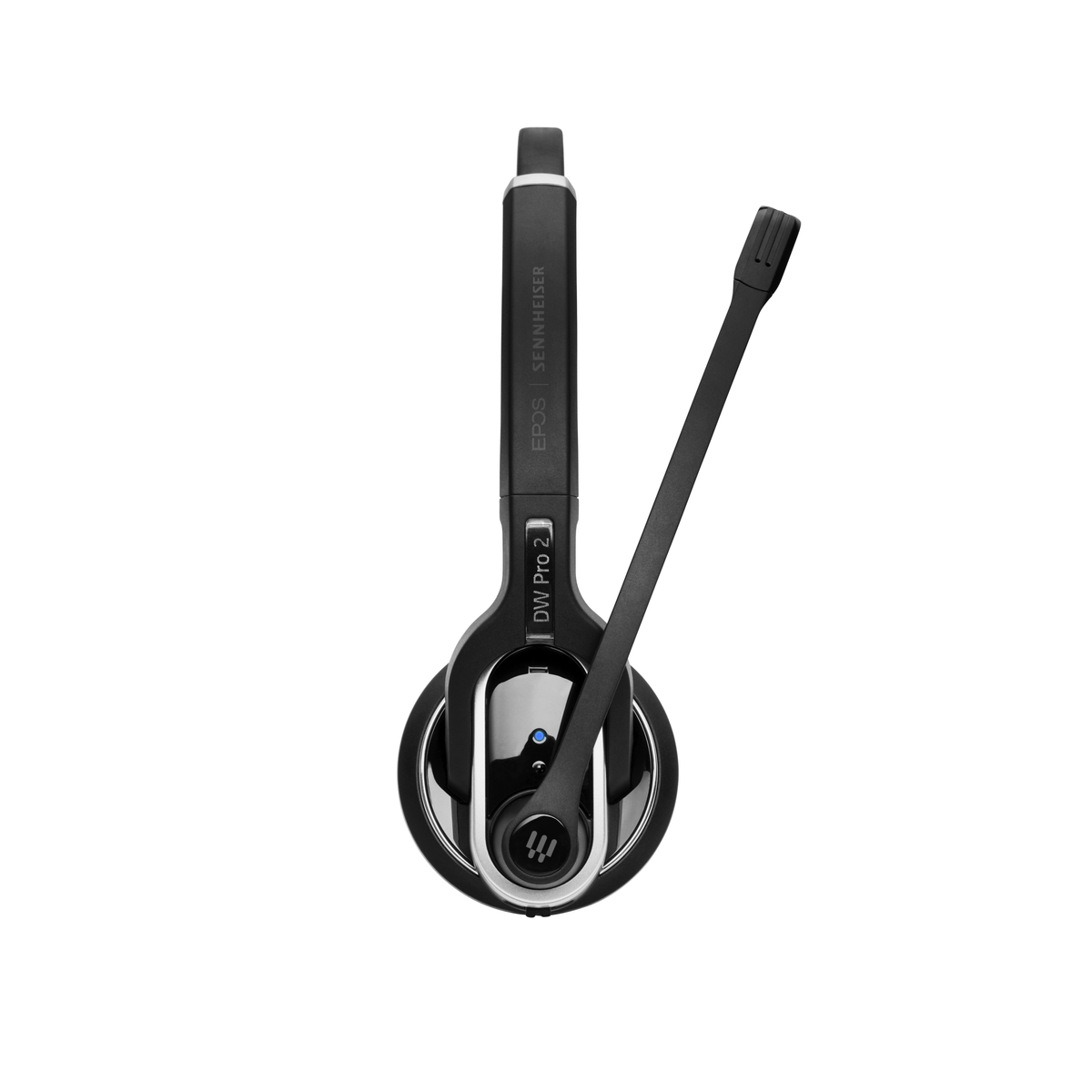 Auriculares negros y plateados, con micrófono. Los auriculares tienen un diseño elegante.