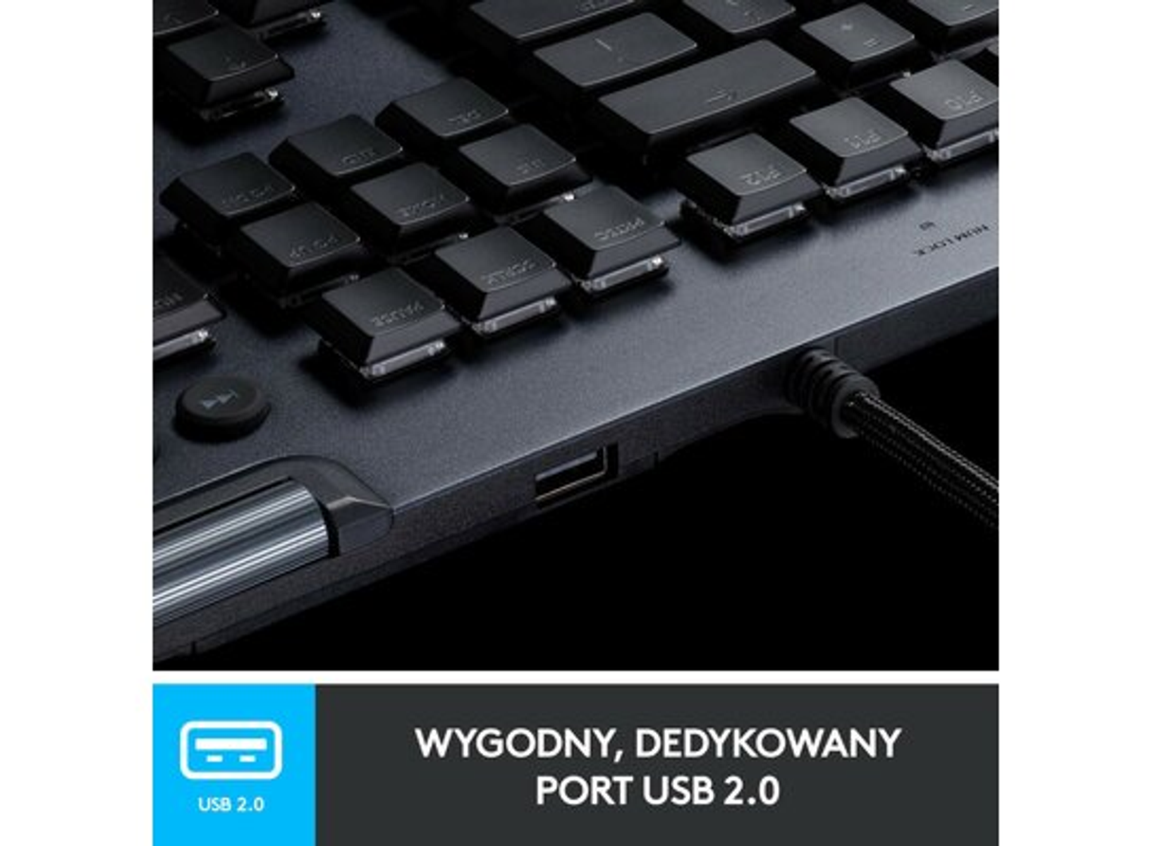 Close-up of a black keyboard with a USB 2.0 port and the text USB 2.0.