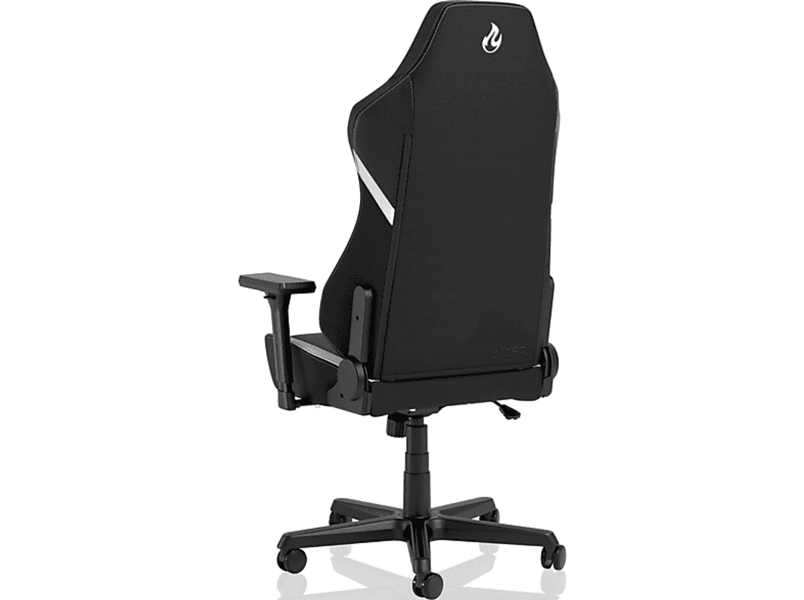 Schwarz-weißer Gaming-Stuhl. Rückansicht, mit sichtbarem Markenlogo.
