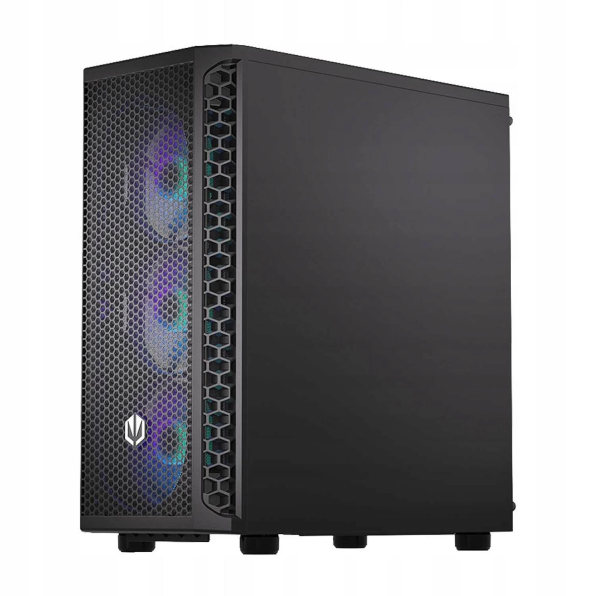 Czarna obudowa komputera z siatkowym przodem pokazującym kolorowe światła z wentylatorów. Obudowa stoi na nóżkach.
