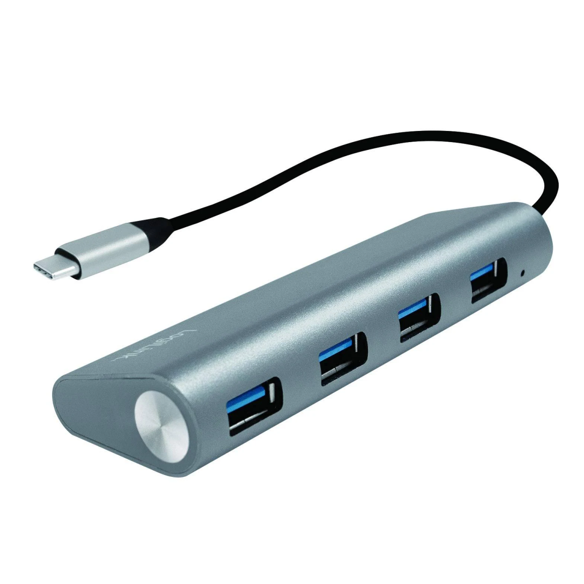 Un hub USB argentato con 4 porte. È collegato a un cavo USB-C.