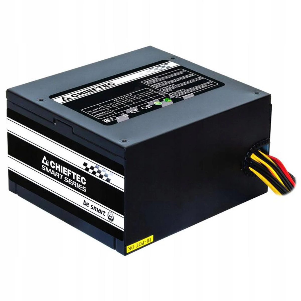 Czarny zasilacz Chieftec z żółtymi i czarnymi kablami oraz napisem 'be smart' z boku.